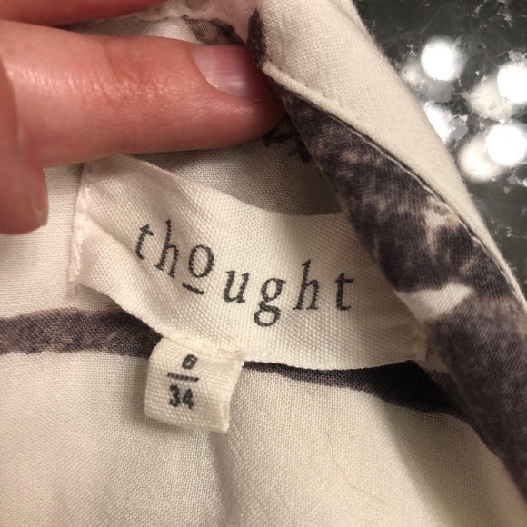 Modern style Button up - Picture 4 of 5